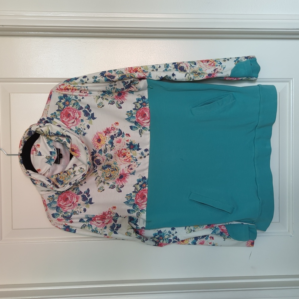 Nursing Queen Sweater